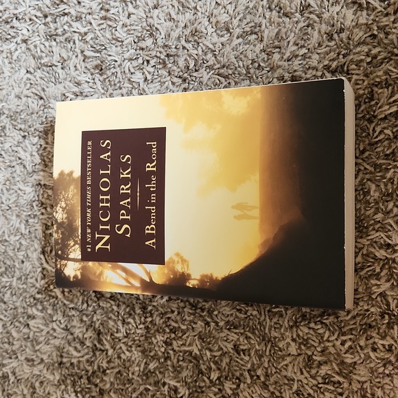 A Bend In the Road Paperback Book by Nicholas Sparks - Picture 1 of 5